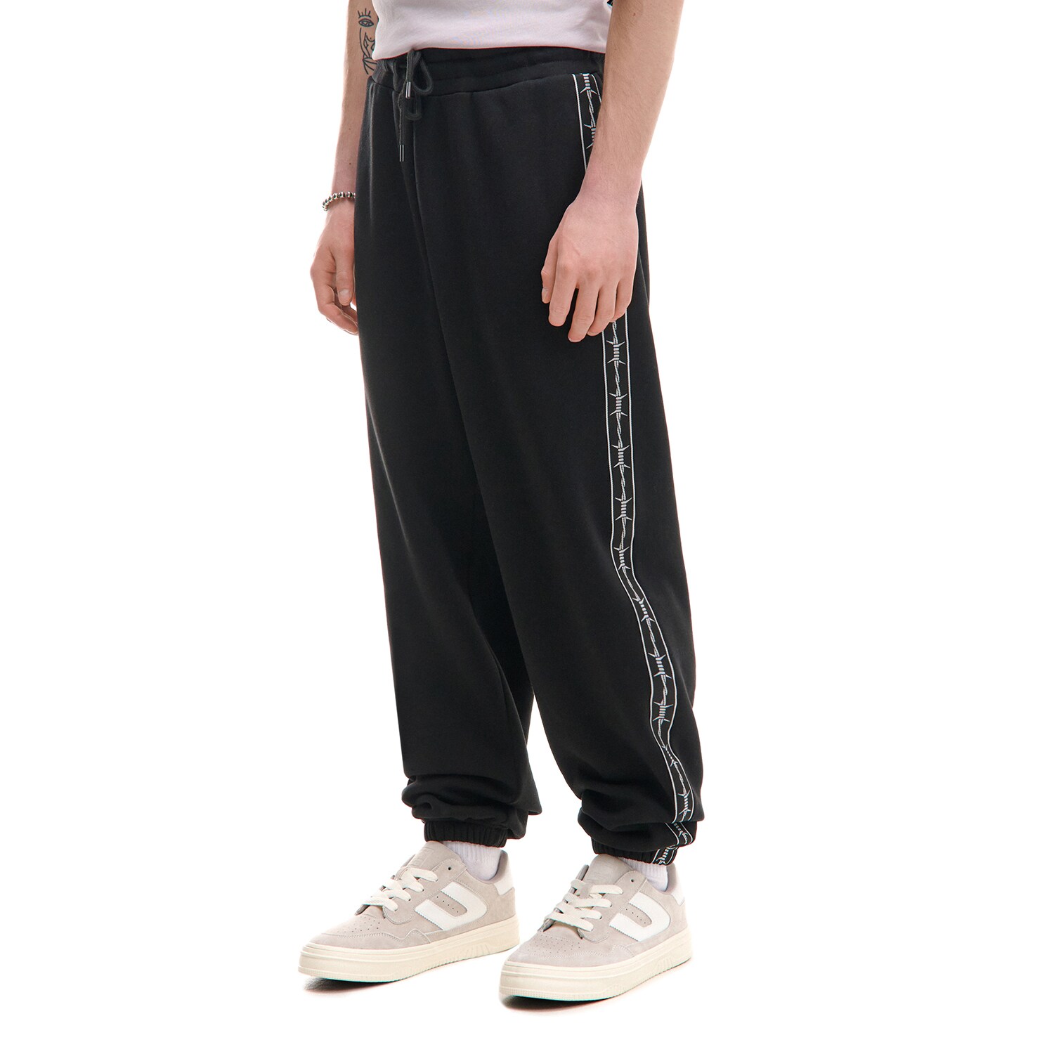 Pantalones jogger de chándal - Cropp - Modalova