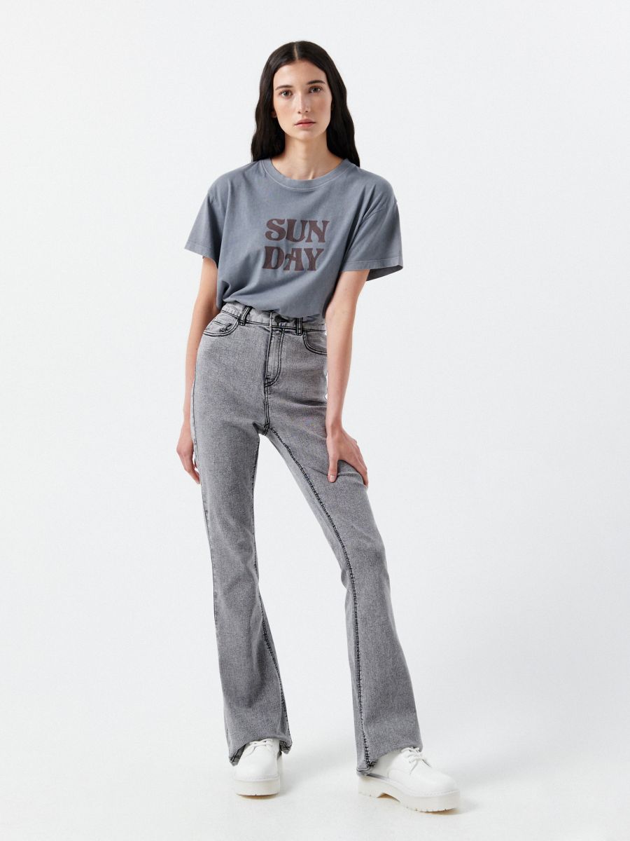 ladies t shirt and pants